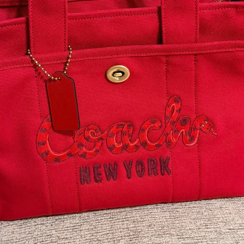 Coach Cargo Tote Ruby - Picture 1 of 8